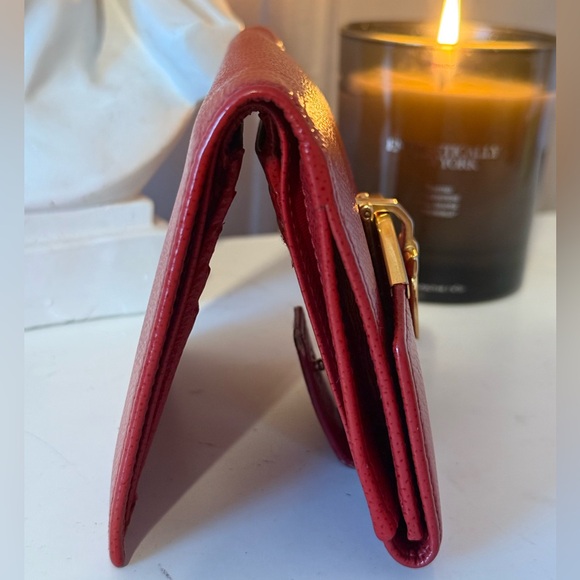 Salvatore Ferragamo Gancini Red Leather Wallet with the Box - Picture 8 of 12